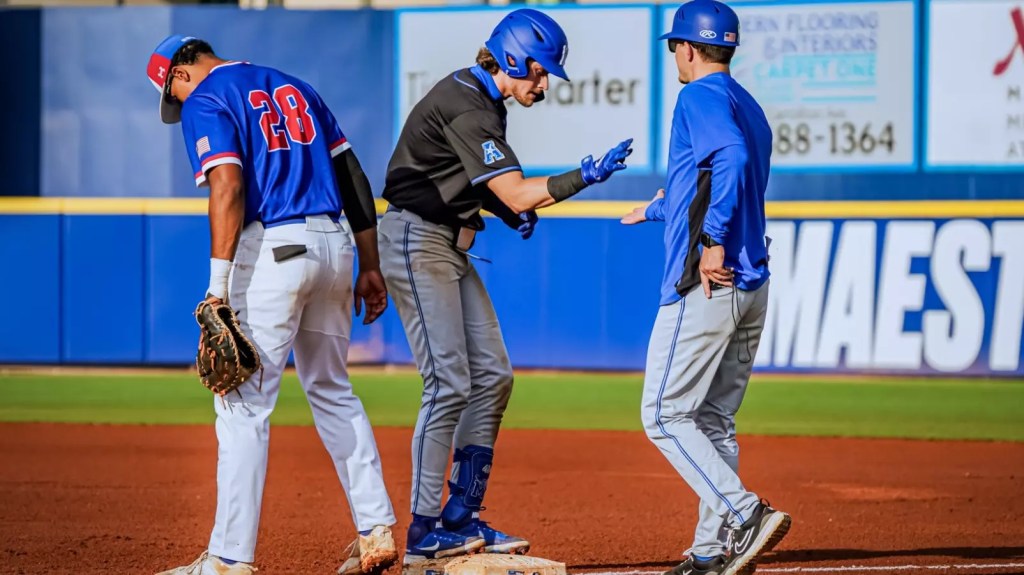 Tigers split Saturday Doubleheader with&nbsp;UNO